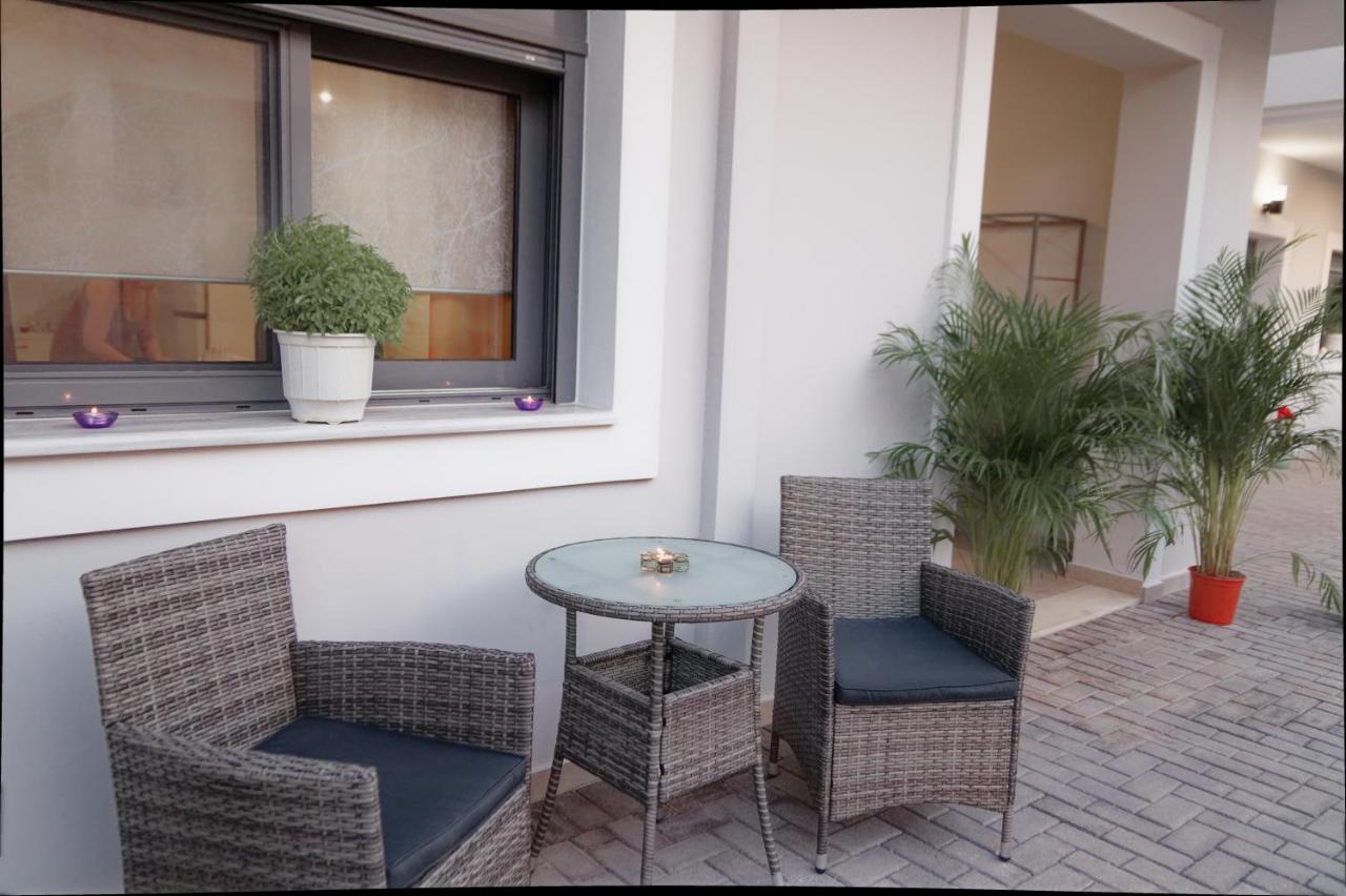 Niriides Apartments Portokhéli Eksteriør bilde