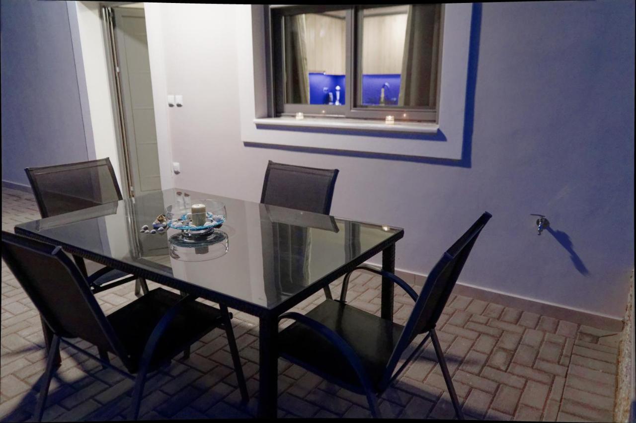 Niriides Apartments Portokhéli Eksteriør bilde